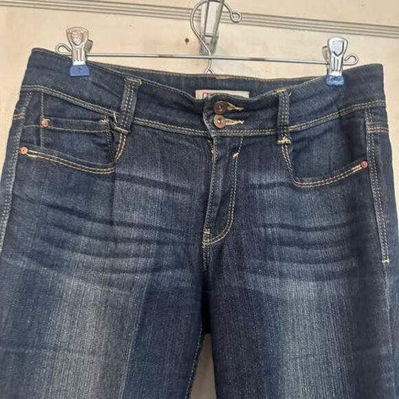 Lei Sophia Brand Hipster, Flared Jeans - Picture 2 of 3